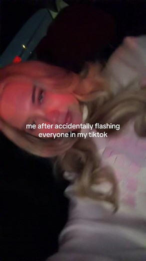 Accidental Flash Moments: Behind the Scenes with Hannah