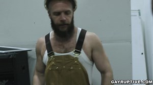 Construction Workers Anal Fucked Threesome