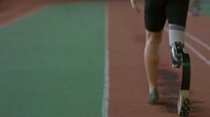 Tilt Unrecognizable Disabled Sportsman Prosthetic Running: Stockvideos & Filmmaterial (100 % lizenzfrei) 1012255721 | Shutterstock
