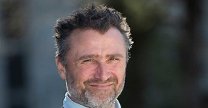 Alexandre Brasseur (Demain nous appartient) amoureux : il fait une belle déclaration d'amour à sa compagne
