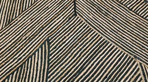 Braided Striped Natural Jute Area Rug - Small 4' x 6' Hand Woven Flatweave Kilim Rugs for Indoor Outdoor Use, Carpet Dhurrie for Kitchen Entryway Office (Black & Beige)
