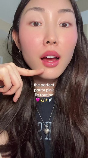 Perfect Pouty Pink Lip Combo Tutorial with Milk Makeup and Glossier