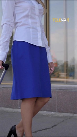 Desde que el AIFA es parte de su rutina, Sofía mantiene el control de sus trayectos por las autopistas y segundos pisos de la CDMX. Verifica saldo, resuelve dudas y organiza viajes con Telebot, disponible 24/7. Porque para ella, cada minuto cuenta. | TeleVía