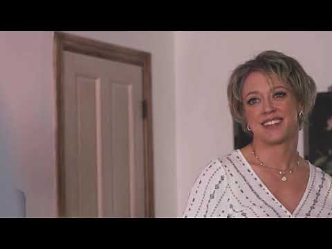 Caring stepmom helps stepson through a breakup🥲