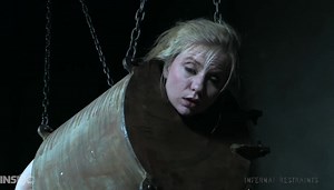 INFERNAL RESTRAINTS - Alani Pi - Dolcett Delight