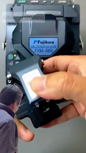 Fibra óptica 💥 #FiberOpticTechnology #FiberToTheHome #fiberopticinternet #TelecomunicacionesAvanzadas #telecomunicaciones #centrodedatos #telecomunicaciónes #fiberoptic | Aprendiendo de fibra óptica