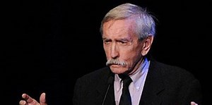 Edward Albee Explains Gay Writer Comment