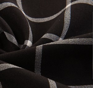 [Hot Item] Amazing Black/White Tr Ttretch Plaid Twill Fabric for Cloth