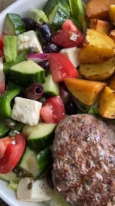 30 reactions · 20 shares | Spring is around the corner which means we are ready for light and hearty meals like these delicious American Lamb burger bowls☀️ Full recipe from Zest My Lemon can be found at the link below! https://bit.ly/3TfpDPi | American Lamb Board | Facebook