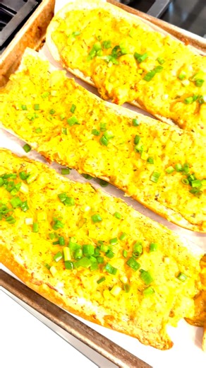 2.2K views · 13 reactions | Crawfish bread is a must-have during fest season! We’re celebrating with our irresistibly cheesy and flavorful Crawfish Bread recipe: https://bit.ly/3Wq4rYZ 咽 | Blue Runner Foods | Facebook