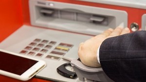 Fujitsu Palmsecure: Venenscan statt Kreditkarte - Golem.de