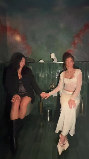 The Bond of Friendship: Peeing Together