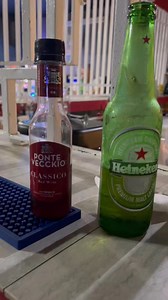 Aquí hablando mierda con mi amiga Tiki Tiki…En Lidia Donde Mejor Se Pasa.Y Recuerda Que De Amor No Se Vive Y Mucho Menos Se Pagan Las Deudas 🎶🖤🎼 Ella Con Su Vino 🍷 Y Yo Con Mi Fiona. Los Bochiches Y Problemas Los Dejas En Tu Casa…Aquí Se Viene A Beber Y Escuchar Música…Saludos Cochofles. | Anibal Rodriguez Anel