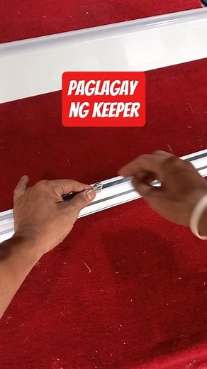 Paglagay ng keeper #AluminumInstaller #aluminumwindows #fabrication #fbreels2025ツ #glass #aluminum #fabricator #fypシ゚ | Ronald Arcilla