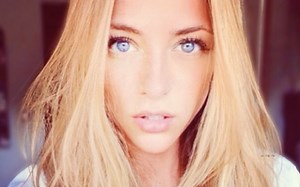 (Image) Alexis Sanchez Girlfriend Laia Grassi Looks Angelic In White Dress | CaughtOffside