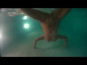 2017 08 26 r uw handstands contest 34 secs best time WOW NOW I AM SO OVER THIS TIME !!