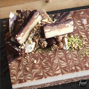 273K views · 2.1K reactions | Decorating a Snickers-Inspired Cake with So Beautifully Real   | Food Network | Facebook