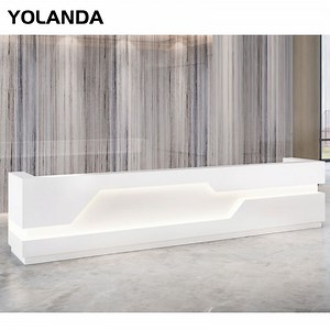 [Hot Item] Yolanda Customized Color Size Logo White Modern Reception Desk Hotel Beauty Salon Table with Partition