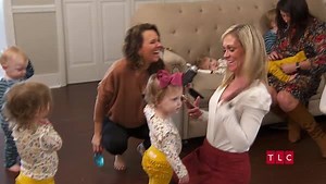 The sextuplets are making their wedding debut! But they have to get there first... #SweetHomeSextuplets is on Tuesdays at 10/9c. | TLC