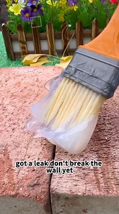 💧 Elege van abból, hogy az eső a tetők, ereszcsatornák és ablakkeretek apró repedéseiben lopakodik? Állítsd meg a vízkárokat és a rozsdát, mielőtt azok továbbterjednének! Ismerje meg a Leak Stop Clear XL vízálló tömítőanyagot - alkalmazza ecsettel, hengerrel vagy öntéssel az azonnali tömítéshez fémen, betonon, műanyagon és más anyagokon. Gyorsan szárad, rugalmas marad, és átlátszóvá válik a láthatatlan kivitel érdekében. Időjárás- és UV-álló, beltéren és kültéren egyaránt. Zárja le még ma és sp