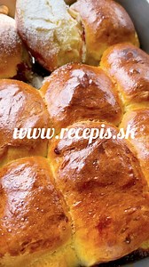 3.4K views | Tie najmäkkšie pečené buchty- Tieto “mliečne”buchty-Milchbrötchen - sú mimoriadne mäkkučké a chutné sa jedia bez plnky. Cesto je tak lahodné, že sa oplatí uložiť.#recept- https://recepis.sk/2025/06/20/mliecne-pecene-buchty/#recepty #buchty #kysnute #sladke #peceni | Recepis.sk | Facebook