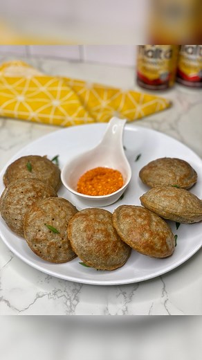 Savory millet pancakes with Malta Guinness. Soft and fluffy in the inside, crispy on the outside. You should definitely try this for breakfast! Will you? 😍 #Ad #MaltaXFood #WaysToEnjoyMalta #wainargero #chefmaah | Chef.maah