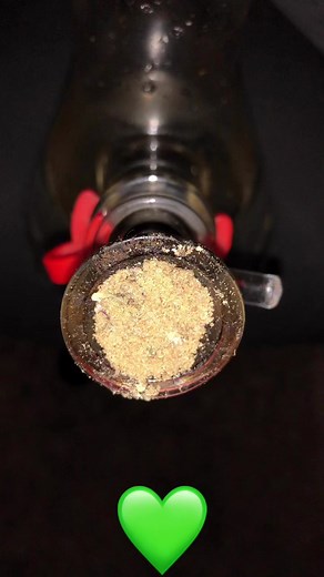 That sexy music with some sexy hash bowls. Tag your sexy😍 | Kuya Eddnis