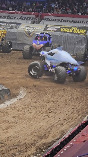 #Donuts #crazycart #WhoDidItBetter #DonutBattle #CrazyCartVsMonsterJam #SpinningIntoTheWeekend #LittleCarBigDreams #DonutKing #SendIt #FullThrottle #PowerVsSkill #MiniVsMonster #DizzyButWorthIt #AdrenalineRush #SmallButMighty #BurnoutBattle #SpeedDemon #WheelieGoodTime #TireCheck #LaughAndGasIt #MonsterVsMini | Braden Lons