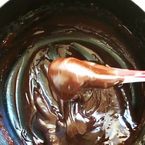 14K views · 314 reactions | "Até passas-te" A sério, quem mandou ter esta profissão? 邏襤 FHIT UNIT acham que amanhã queimamos isto!? Rita Terruta ? Juro que ainda so provei um tiquinho! #quemmanda #estaeaminhavida #receitas #novas #testes #delicia #brigadeiroespecial #treinarparapodercomer | Filipa Gomes | Facebook