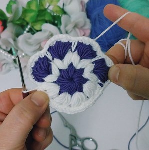 20K views · 486 reactions | crochet paw motif model / whether you want to decorate your knitting or make a keychain殺 | Knitting And Crochet | Facebook