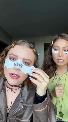 ✨ INSTANT GLOW FOR YOUR FACE! ✨ 🔥 6-PACK OF FRECKLE TATTOO STICKERS – CUTE SUMMER FRECKLES IN SECONDS! 🔥 💫 NATURAL-LOOKING SUMMER FRECKLES – No makeup skills required! ⚡ WATERPROOF & LONG-LASTING – Stays perfect all day long! 💦 🎨 CUSTOMIZABLE PLACEMENT – Create your own unique pattern! 🌿 SKIN-FRIENDLY MATERIAL – Gentle and safe for everyone! 🌟 GET THE SUN-KISSED LOOK – 24/7! 🌟 💥 PERFECT FOR: • Beauty lovers 💄 • Festival-goers 🎪 • Selfie queens 🤳 ⚠️ WARNING: MAY LEAD TO EXCESSIVE COMP