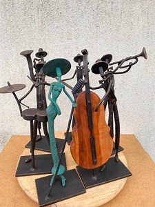 1.3K views · 60 reactions | Elészült a banda ️論歹. #jazz #metalsculpture #vasbólvan #statue #ironstatue Különleges megrendelés volt és hamarosan útra kelnek … | Görcsi József | Facebook