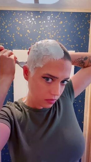 Smooth half headshave