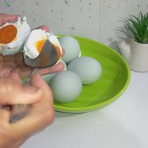 17K views · 133 reactions | Bikin telur asin sendiri di rumah dengan hasil yang sempurna, #telurasin #tipsmasak #tipsmasakanindonesia | Dapur monika | Facebook