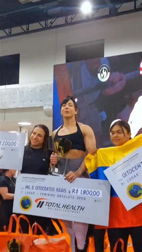Samara Franca deadlifts 240kg | ProRaw Powerlifting