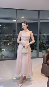 35 reactions · 20 comments | Thử váy cocktail cùng Eco Chan DEVA dress Chất liệu: Tơ óng Size: S, M, L ANGELA dress Chất liệu: Voan tơ Size: Xs, S, M, L | Eco Chan | Facebook