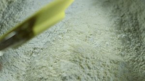 Weihnachtskuchen kochen, Nahaufnahme mit Gebäck: Stockvideos & Filmmaterial (100 % lizenzfrei) 1017941887 | Shutterstock