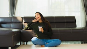 Mengungkap Rahasia Kebahagiaan, 10 Ciri Orang Bahagia yang Perlu Anda Ketahui