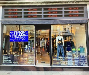 [Hot Item] P3 Outdoor LED Waterproof Large Screen Full Color Cabinet Outdoor LED Display Screen