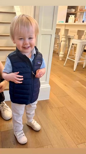First zippered vest Patagonia - Cooper is very proud of it | Richard Shannon