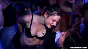 Chubby girl is screwed at the party