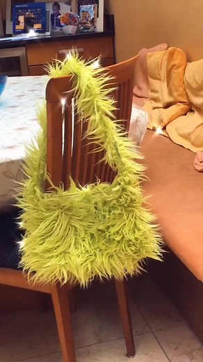 Don’t watch the dirty fingers yeh they’re my friends hehe #DazItUp #prideicon #diy #customisation #diybag #bag #purse #shoulderbag #handmade