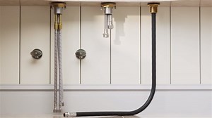 Waterfall Roman Tub Filler Faucet, Deck Mount Bathtub Filler with 360°Swivel Spout, 3 Holes Bathroom Tub Faucet with Sprayer, Matte Black