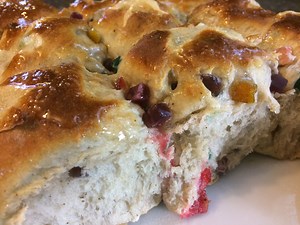 Hot Cross Buns - Bonita's Kitchen