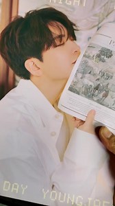 ถ้าคุณเป็นแฟนของคุณยองแจ GOT7 และเคยเห็นภาพสวยๆ จากหนังสือ Photobook ของ Ceci Korea วันนี้เราขอชวนคุณมาตามรอยคุณยองแจที่โรงแรมพาญากัน!!!กับบรรยากาศสุดชิคที่ยองแจเคยใช้เป็นโลเคชันถ่ายภาพ ไม่ว่าจะเป็นมุมริมสระว่ายน้ำสุดผ่อนคลาย ห้องพักที่มีดีไซน์เก๋ หรือมุมสวยๆ รอบโรงแรมแบบมีสไตล์ มาโพสต์ท่าตามรอยคุณยองแจแล้วเก็บภาพความประทับใจไปด้วยกัน! #ยองแจ #ยองแจgot7 #younjae #โรงแรมพาญา #พาญาพัทยา #PayaaHotel #cecikorea #cecikoreaxyoungjae | Payaa hotel