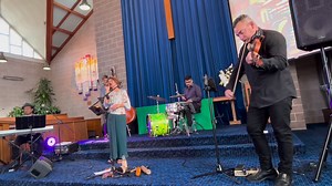 C'est se Bon a tune by Henri Betti with the lyrics by André Hornez performed by Impressions feat Maria O'Flaherty - vocals, Nick Jones Music- violin, Russell McNaughton- bass, Dean Rodrigues- drums and Ben Fernandez Music- piano at the Springtime Serenade concert at the Puriri Centre, Takapuna on 15th Oct 2023. Many thanks to Peter Norman and team at the Centre and Maria Fernandez for the video | Ben Fernandez Music