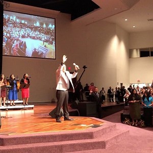 8.4K views · 633 reactions | #AlabaaDios #dannyberrios #presenciamusic | Danny Berrios | Facebook