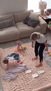 Getting my triplets ready for bed 😴😍 | Pamela Bernstein