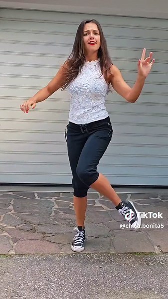 Unplanned Dance Mishap: Shuffling Gone Wrong