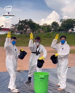 Huge chemical reaction experiment! | Foodeos